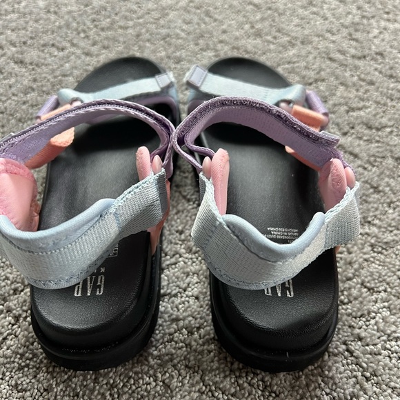 Gap sport sandals size 1-2 - Picture 5 of 11